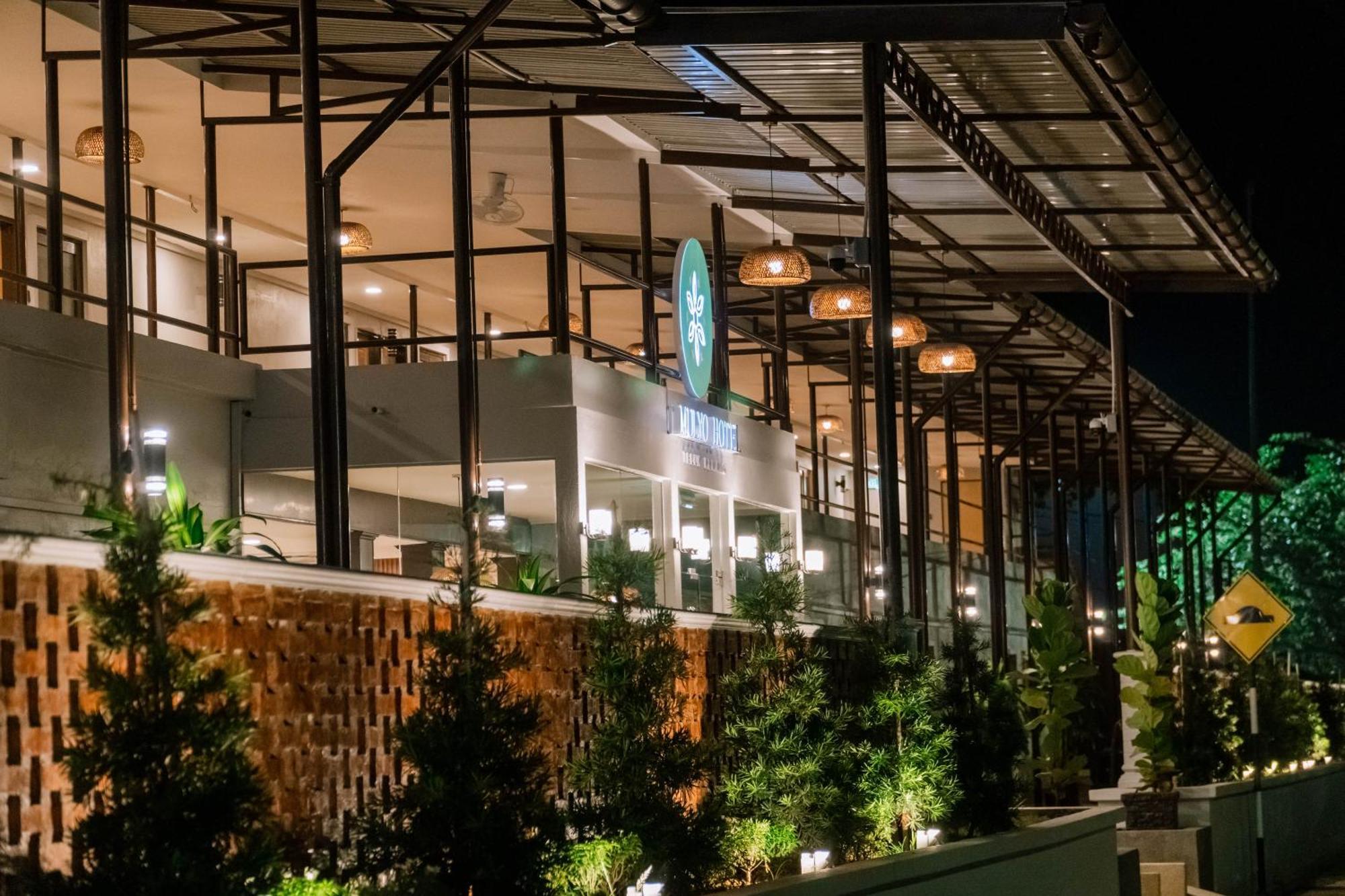 Mulyo Hotel Port Dickson Ngoại thất bức ảnh